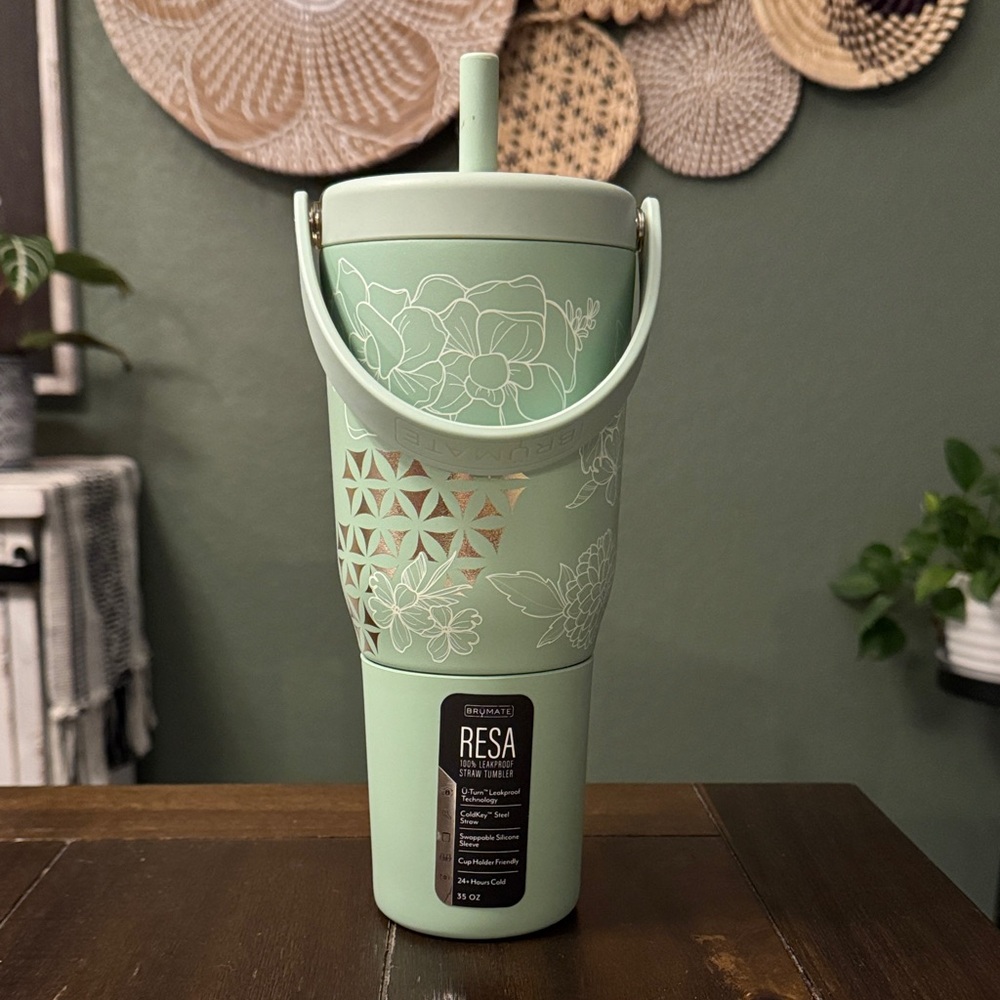 Brumate Resa Straw Tumbler 35oz in Golden Bloom! New! Limited Edition!